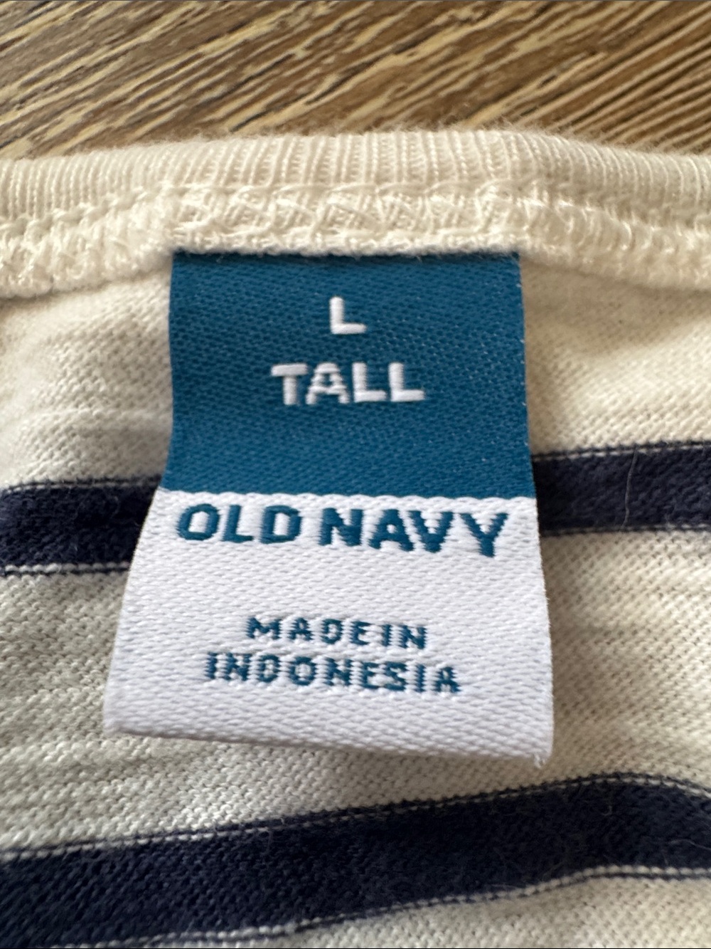 Old Navy Striped Tee - Navy & White Large - Picture 2 of 9